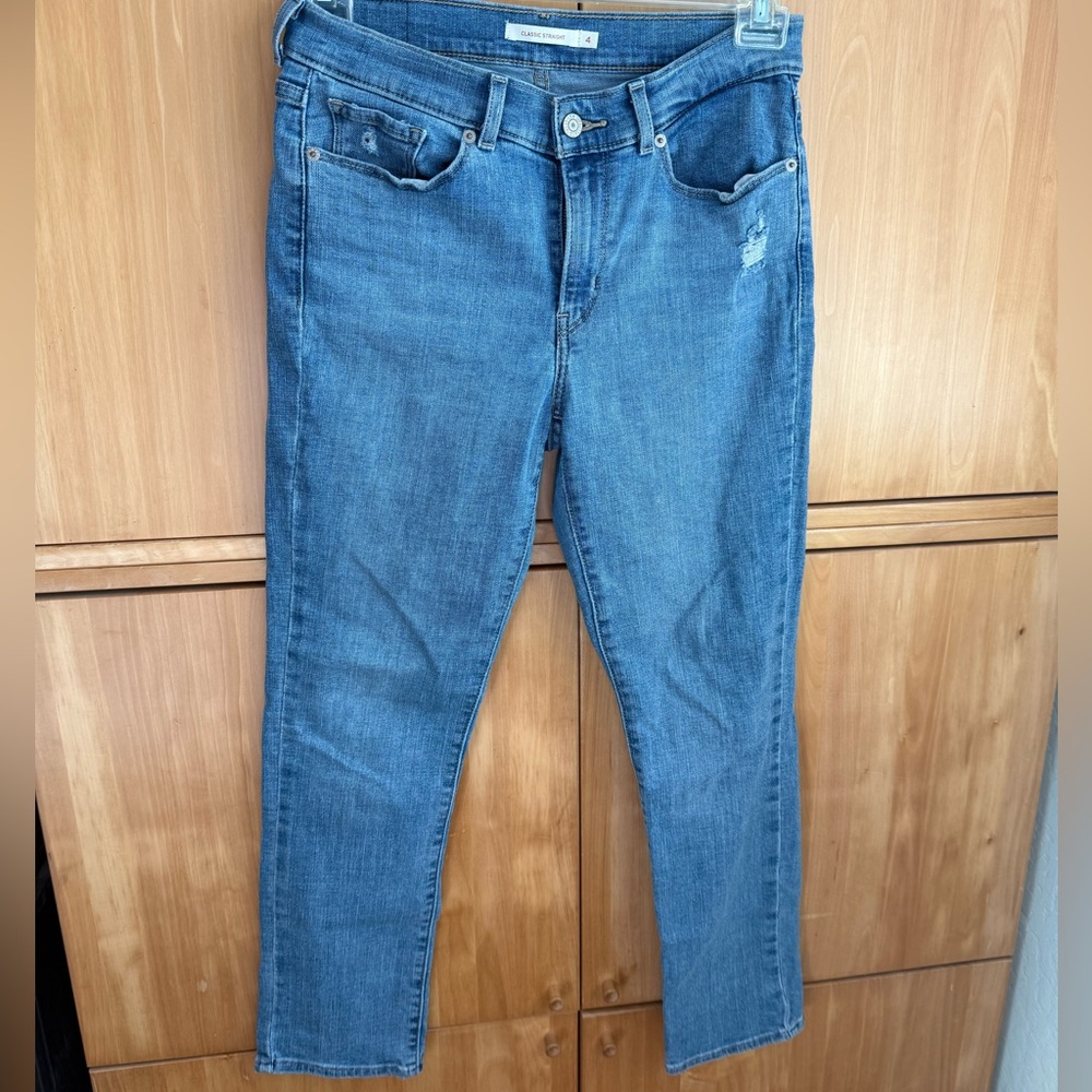 Levi’s classic straight jeans